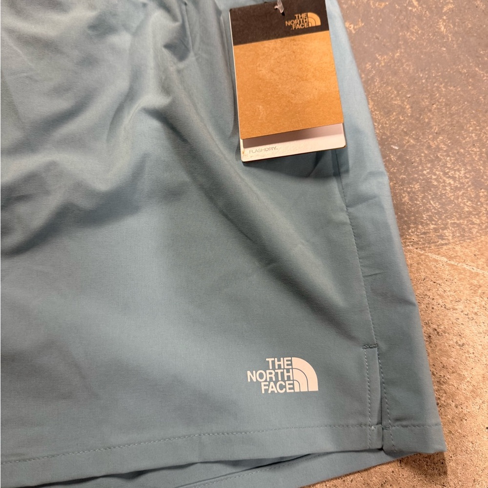 The North Face wonder shorts - Picture 4 of 6